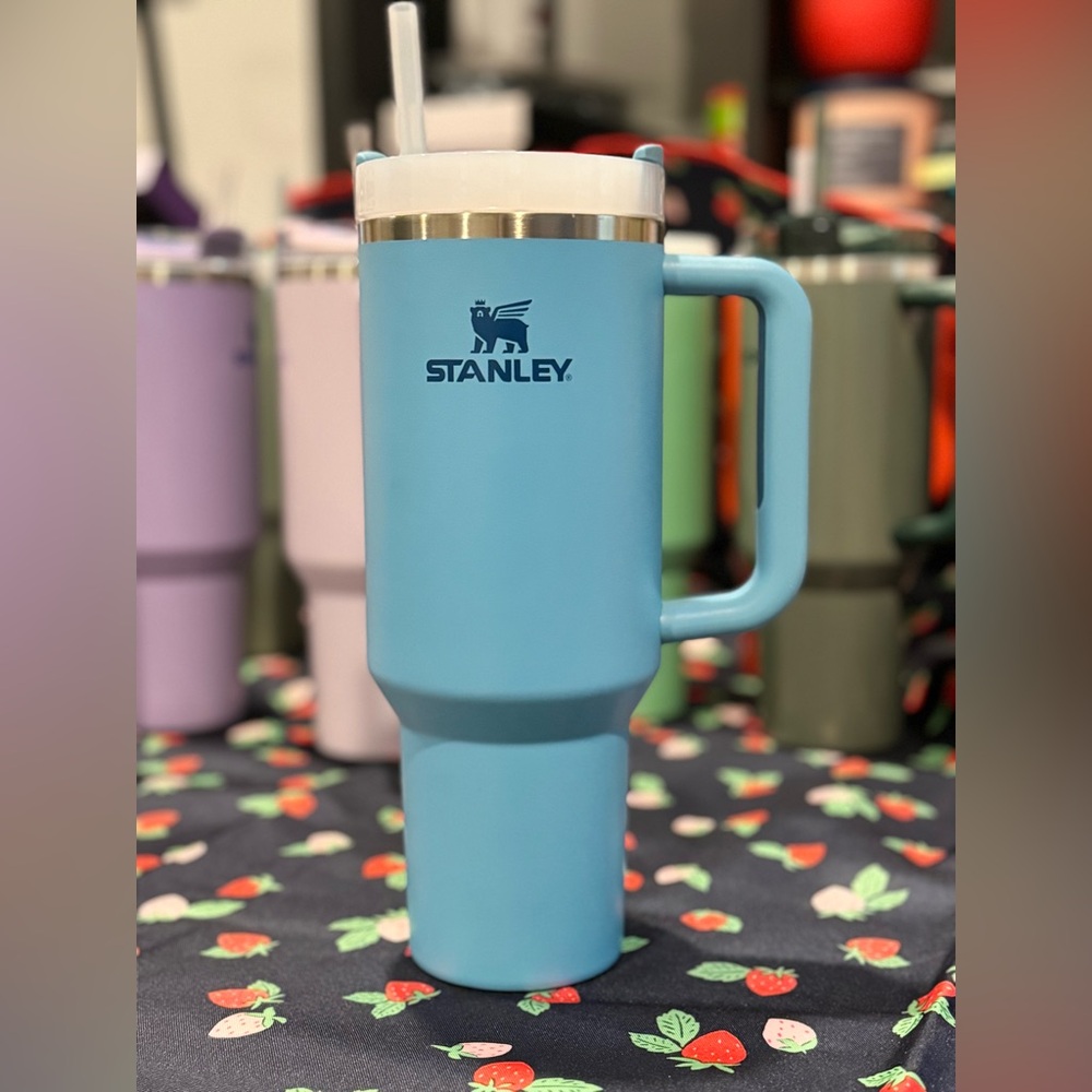 Stanley 40oz Authentic Pool